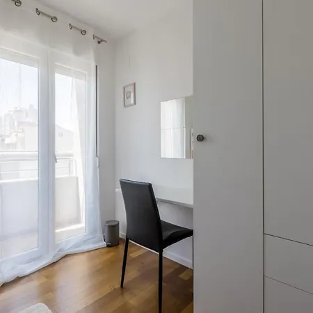 Izabela L Apartamento *