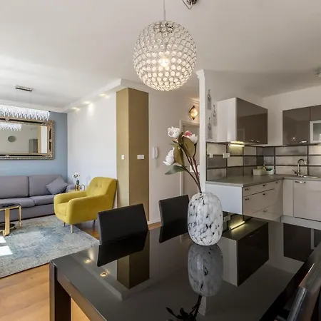 Apartment Izabela L *